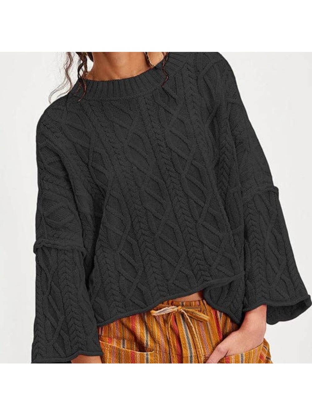 Women's Black Oversized Cable Knit Scoop Neck Sweater